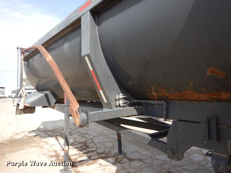 image for item DK0990 1999 Clement RKHS2625  end dump trailer