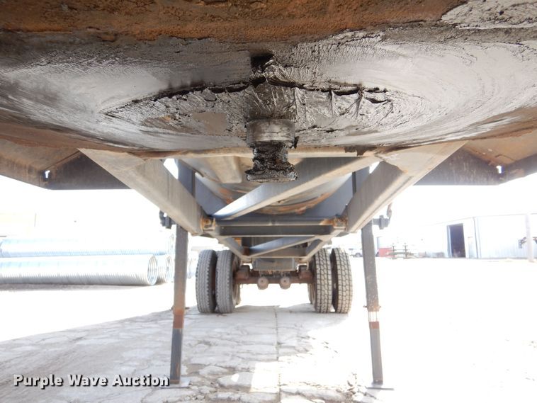 image for item DK0990 1999 Clement RKHS2625  end dump trailer