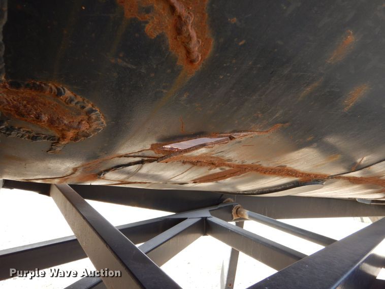 image for item DK0990 1999 Clement RKHS2625  end dump trailer