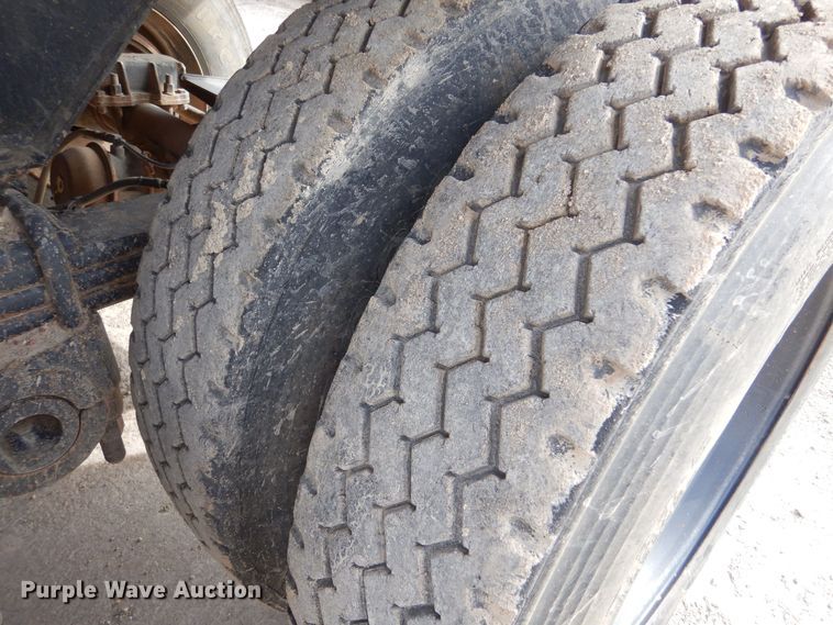 image for item DK0990 1999 Clement RKHS2625  end dump trailer