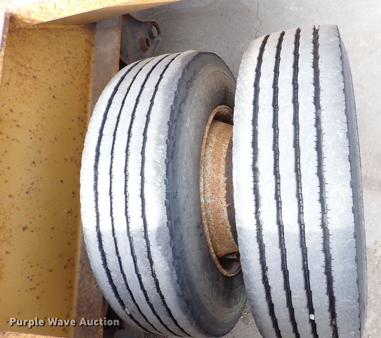 image for item DK0991 2006 Holden  equipment trailer