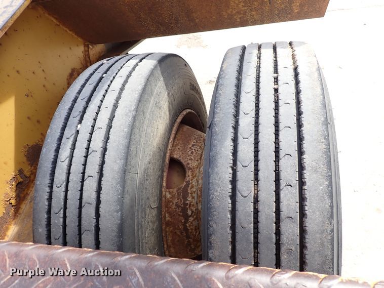 image for item DK0991 2006 Holden  equipment trailer