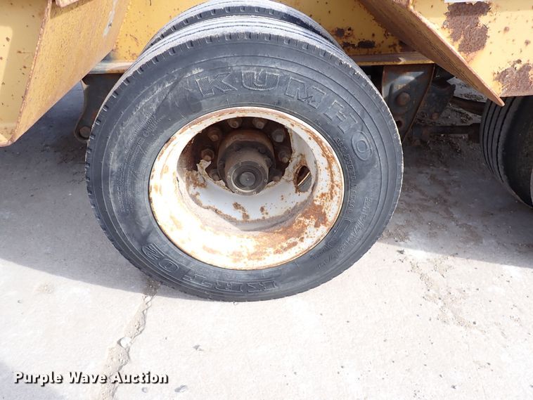 image for item DK0991 2006 Holden  equipment trailer