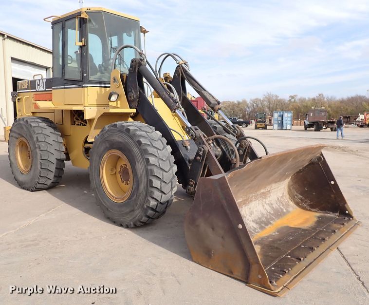 image for item DK0995 1996 Caterpillar IT28F  wheel loader