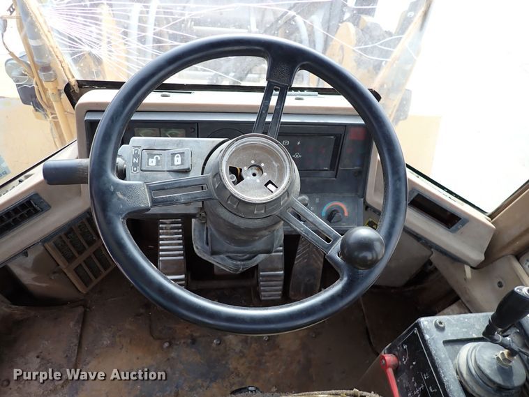 image for item DK0995 1996 Caterpillar IT28F  wheel loader