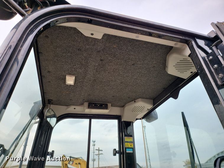 image for item DK0997 2016 Caterpillar 903C2  wheel loader