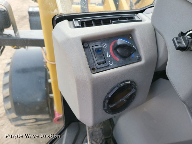 image for item DK0997 2016 Caterpillar 903C2  wheel loader