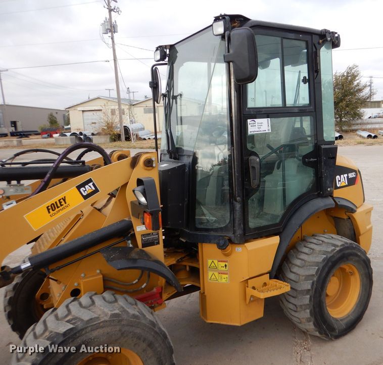 image for item DK0998 2017 Caterpillar 903C2  wheel loader