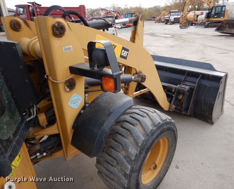 image for item DK0998 2017 Caterpillar 903C2  wheel loader