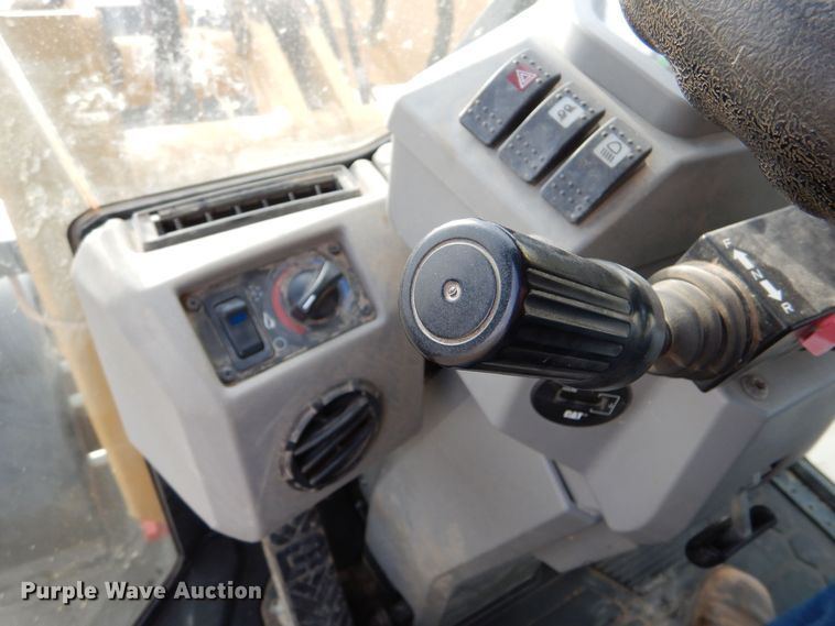 image for item DK0998 2017 Caterpillar 903C2  wheel loader