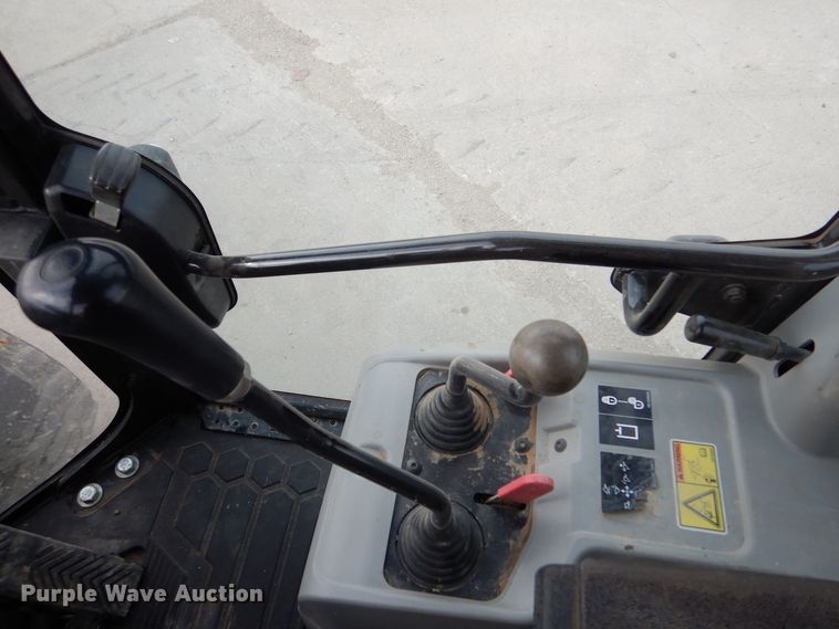 image for item DK0998 2017 Caterpillar 903C2  wheel loader