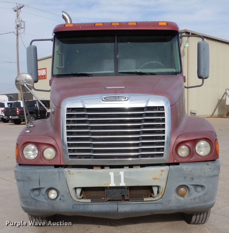 image for item DK1001 2005 Freightliner Century Class ST  dump truck