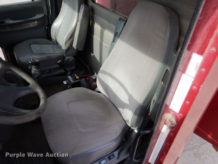 image for item DK1001 2005 Freightliner Century Class ST  dump truck