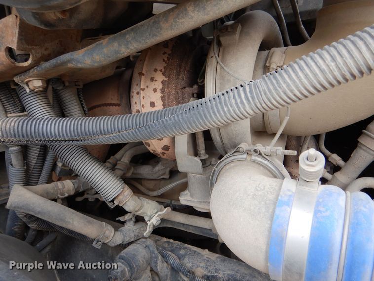 image for item DK1001 2005 Freightliner Century Class ST  dump truck