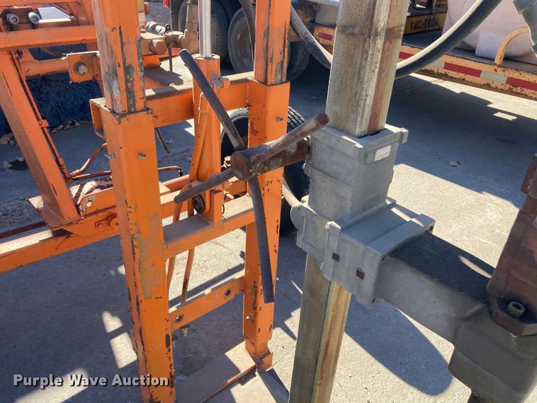 image for item DK1002 Bergkamp  broom