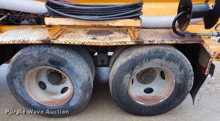 image for item DK1003 2000 Vactron PMD-800GT  vacuum excavator