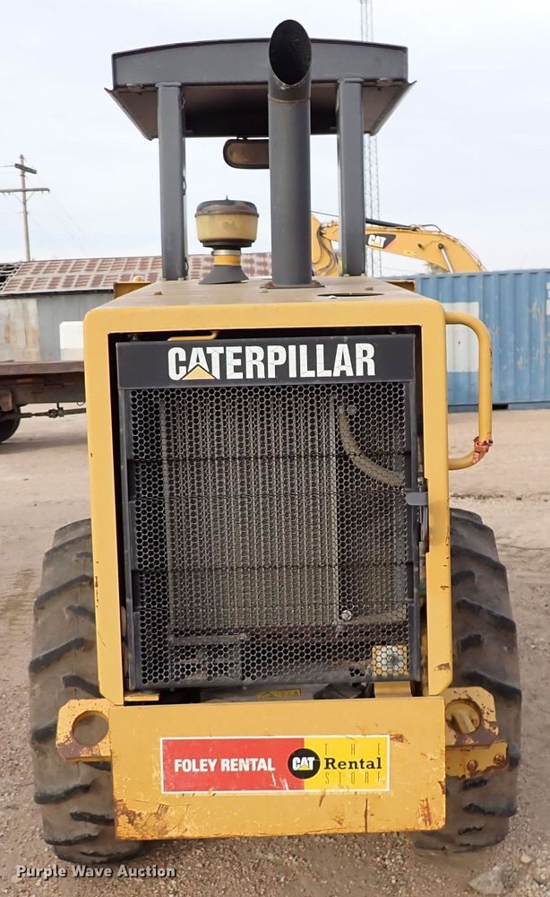 image for item DK1006 2006 Caterpillar CP-323C  single drum roller