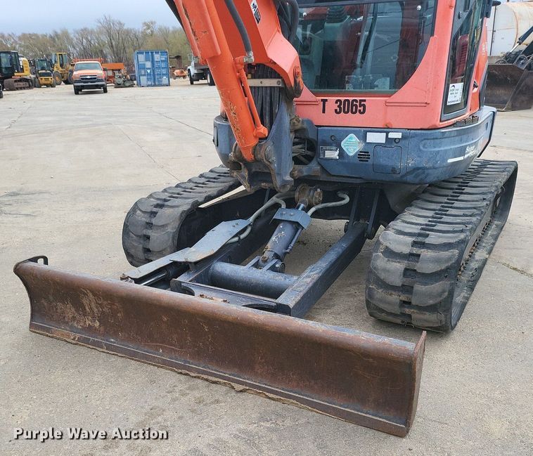 image for item DK1008 2009 Kubota U45-3ST  mini excavator