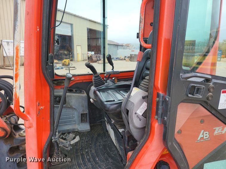 image for item DK1008 2009 Kubota U45-3ST  mini excavator