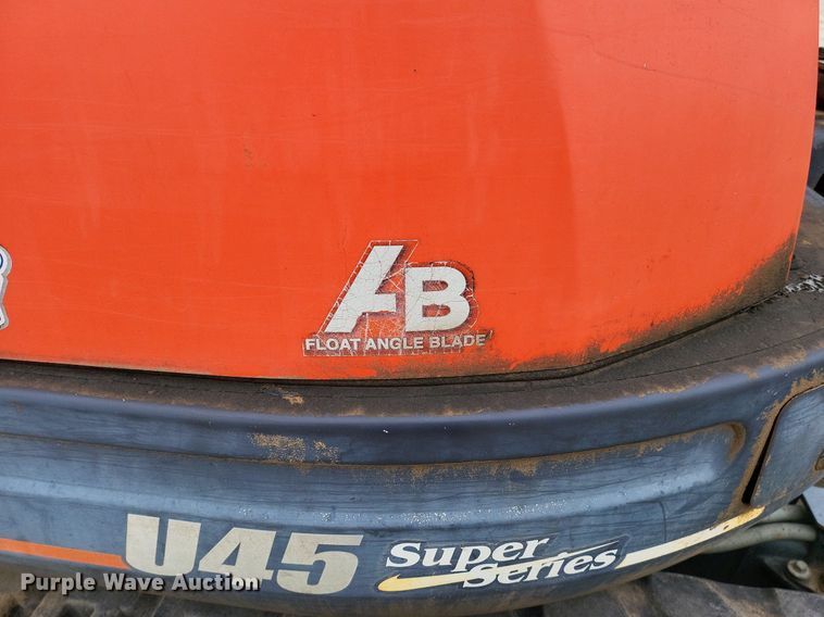 image for item DK1008 2009 Kubota U45-3ST  mini excavator