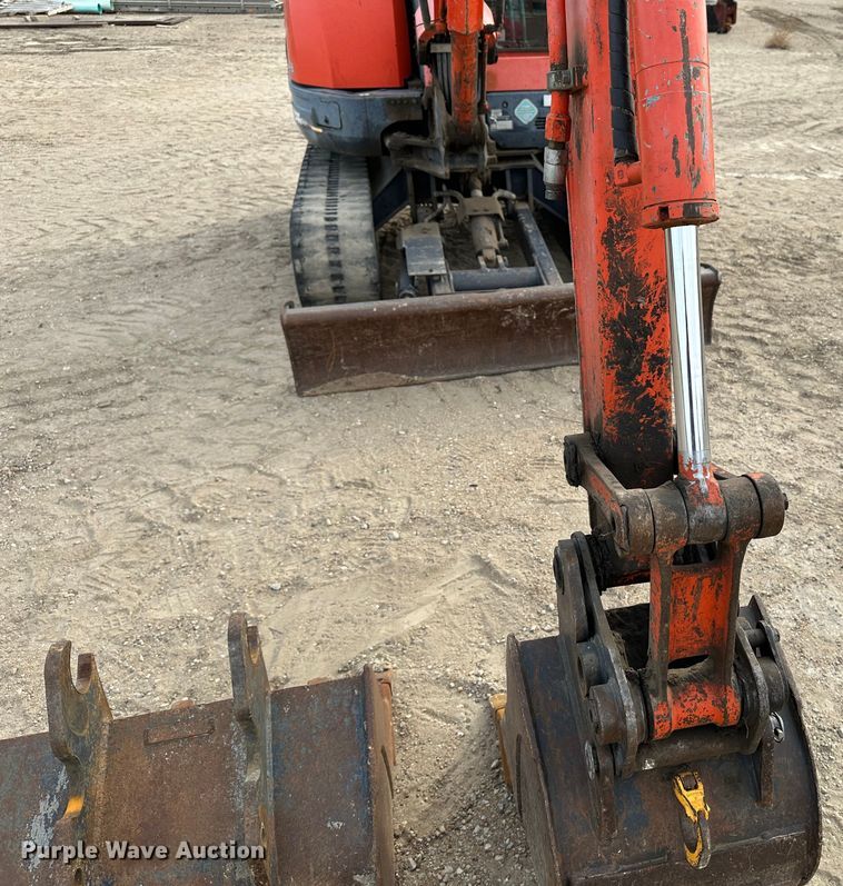 image for item DK1010 2008 Kubota KX121-3  mini excavator