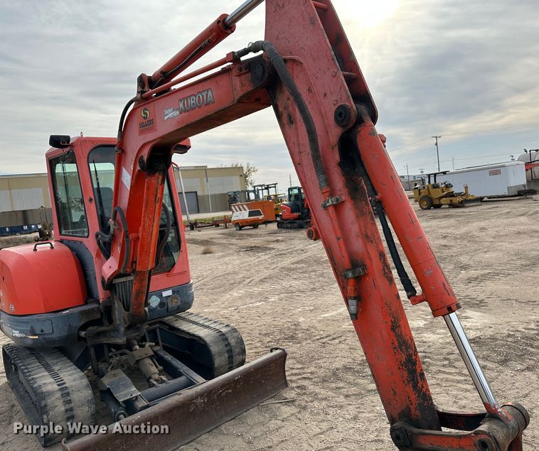 image for item DK1010 2008 Kubota KX121-3  mini excavator
