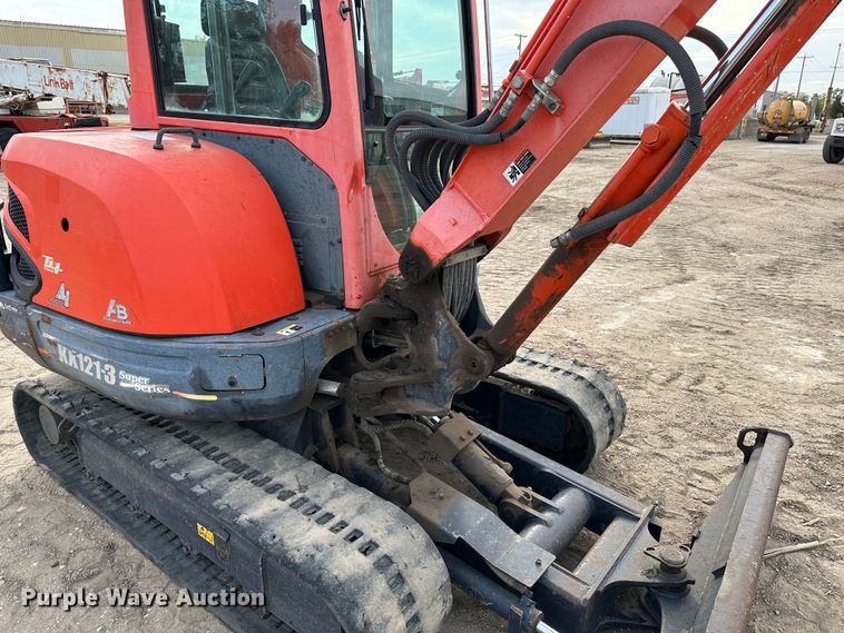image for item DK1010 2008 Kubota KX121-3  mini excavator