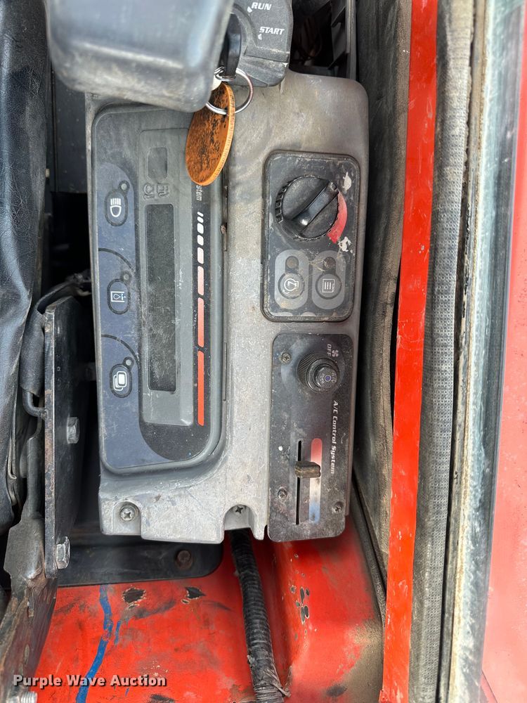 image for item DK1010 2008 Kubota KX121-3  mini excavator