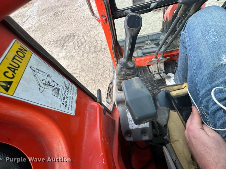 image for item DK1010 2008 Kubota KX121-3  mini excavator