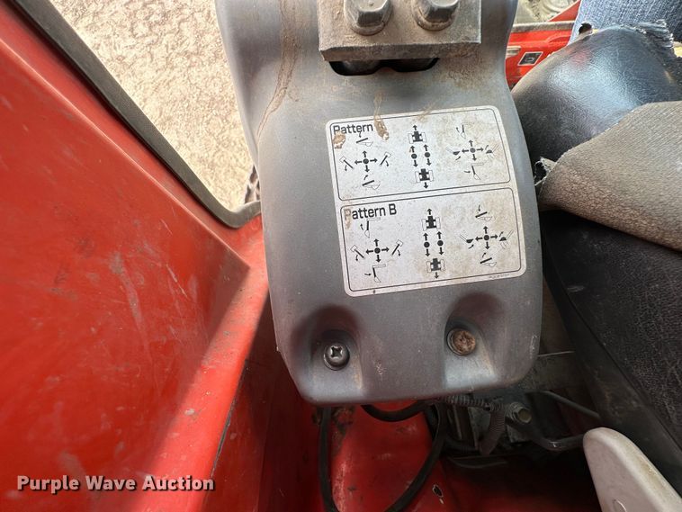 image for item DK1010 2008 Kubota KX121-3  mini excavator