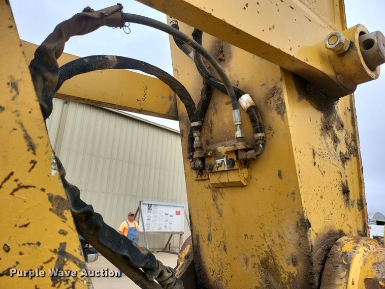 image for item DK1011 2015 Caterpillar 329F L  excavator