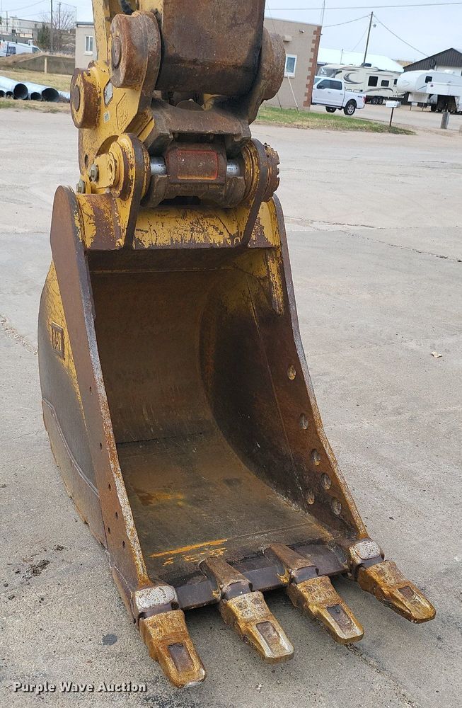 image for item DK1011 2015 Caterpillar 329F L  excavator