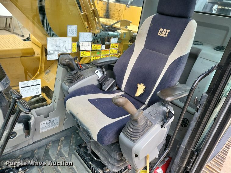 image for item DK1011 2015 Caterpillar 329F L  excavator