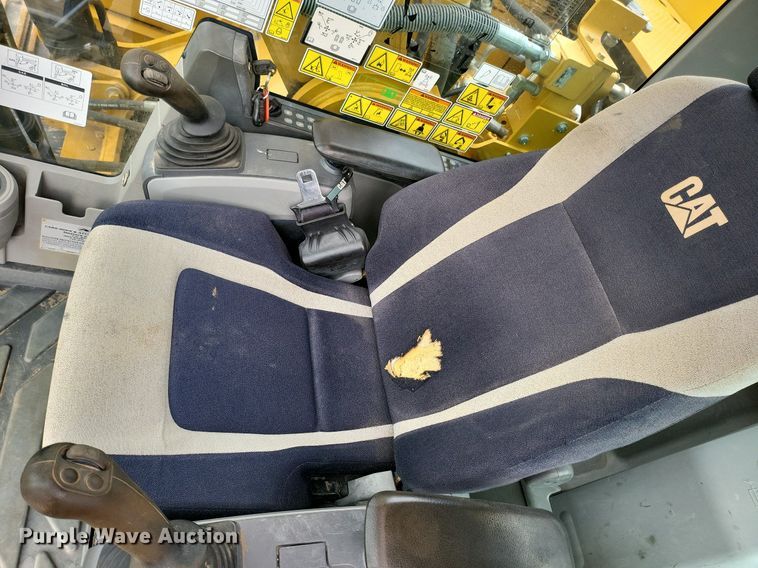 image for item DK1011 2015 Caterpillar 329F L  excavator