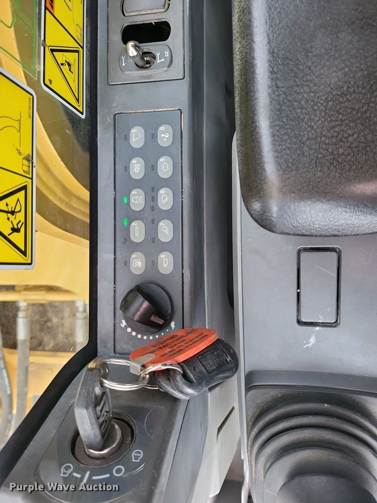 image for item DK1011 2015 Caterpillar 329F L  excavator