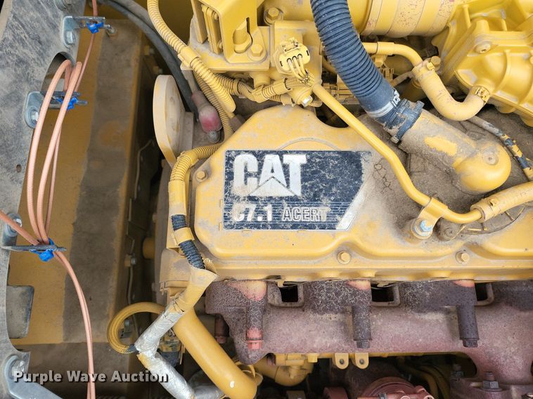 image for item DK1011 2015 Caterpillar 329F L  excavator