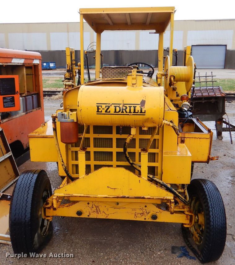 image for item DK1015 Schramm E-Z Drill S-250  pneumatractor