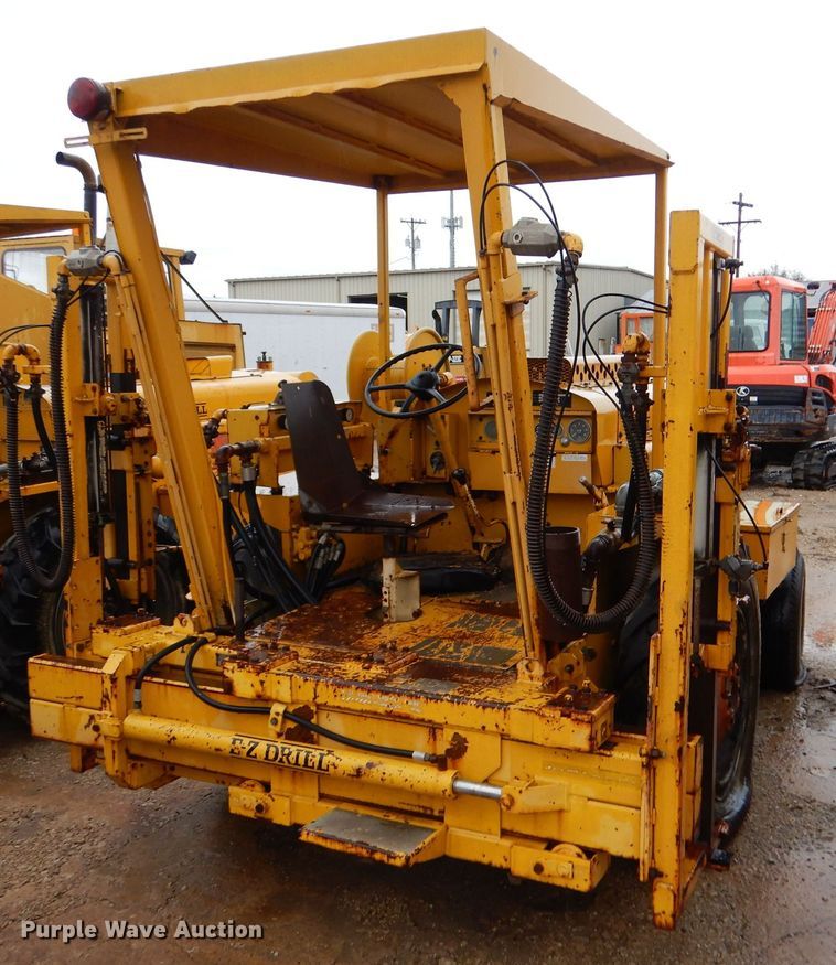 image for item DK1015 Schramm E-Z Drill S-250  pneumatractor