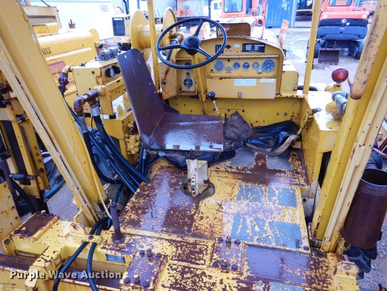 image for item DK1015 Schramm E-Z Drill S-250  pneumatractor