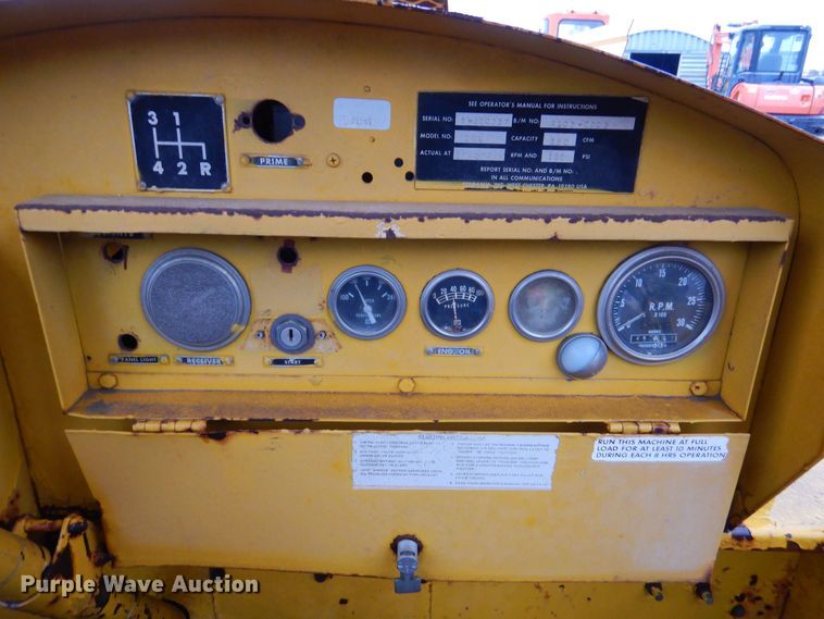 image for item DK1015 Schramm E-Z Drill S-250  pneumatractor