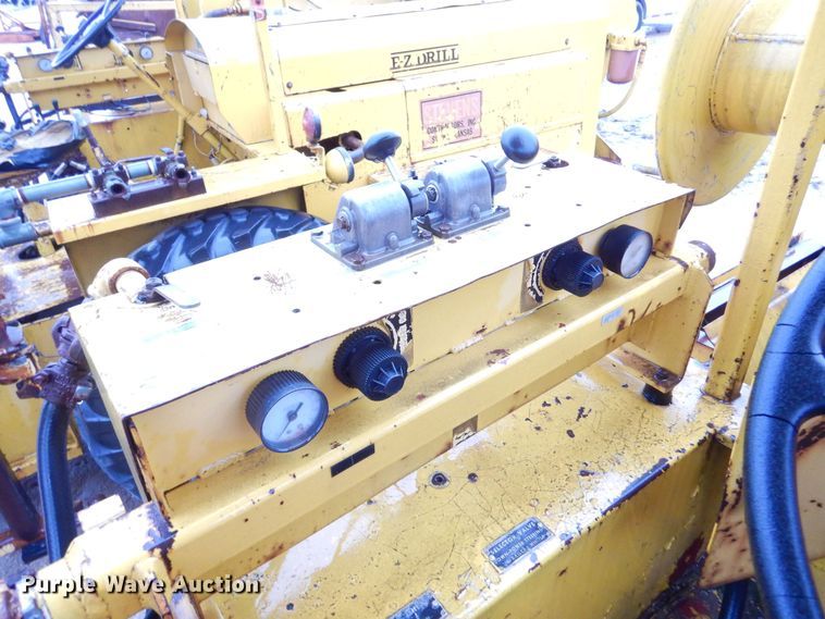 image for item DK1015 Schramm E-Z Drill S-250  pneumatractor