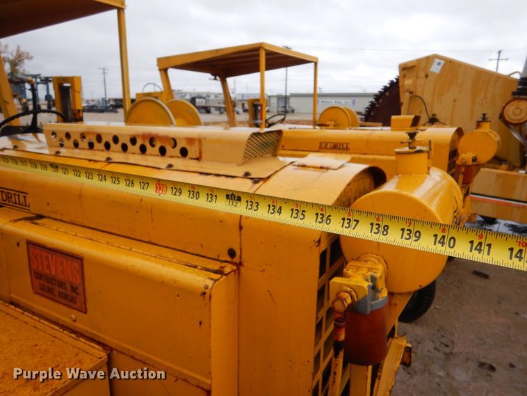 image for item DK1015 Schramm E-Z Drill S-250  pneumatractor