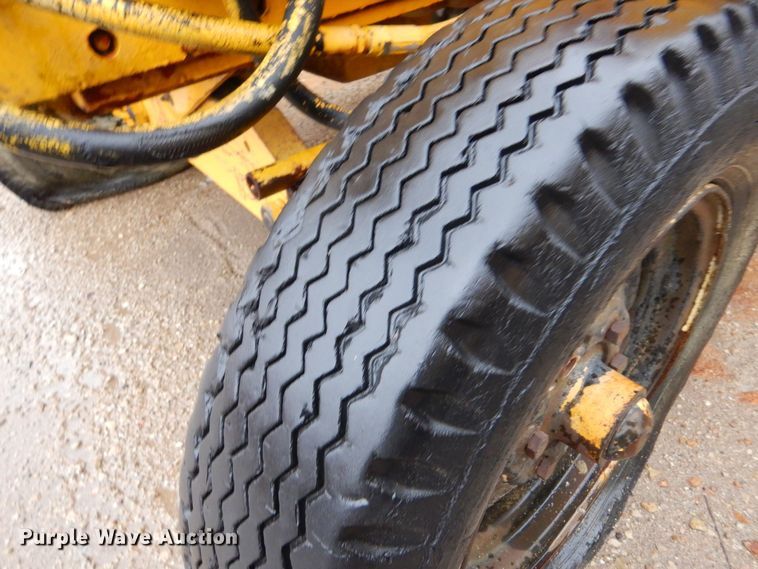 image for item DK1015 Schramm E-Z Drill S-250  pneumatractor