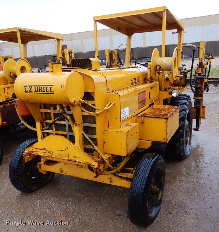 image for item DK1016 Schramm E-Z Drill S-250  pneumatractor