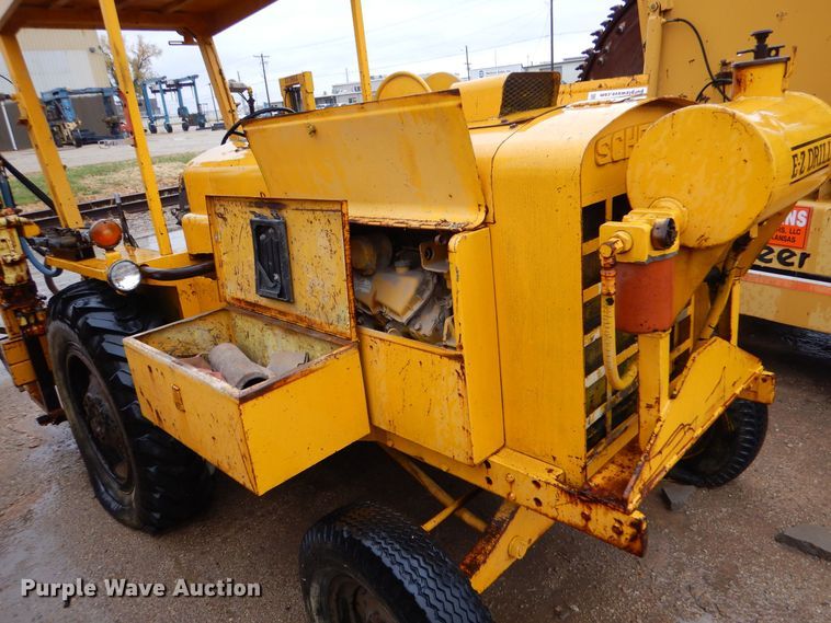 image for item DK1016 Schramm E-Z Drill S-250  pneumatractor