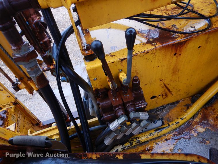 image for item DK1016 Schramm E-Z Drill S-250  pneumatractor