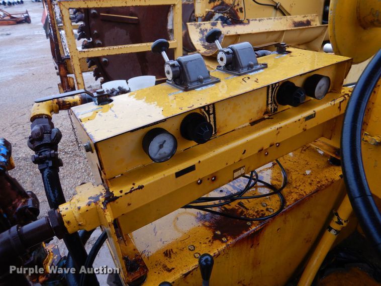 image for item DK1016 Schramm E-Z Drill S-250  pneumatractor