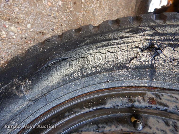 image for item DK1016 Schramm E-Z Drill S-250  pneumatractor