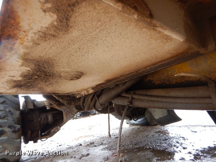 image for item DK1017 1989 Vermeer CC-135  rock saw