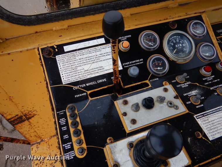 image for item DK1017 1989 Vermeer CC-135  rock saw